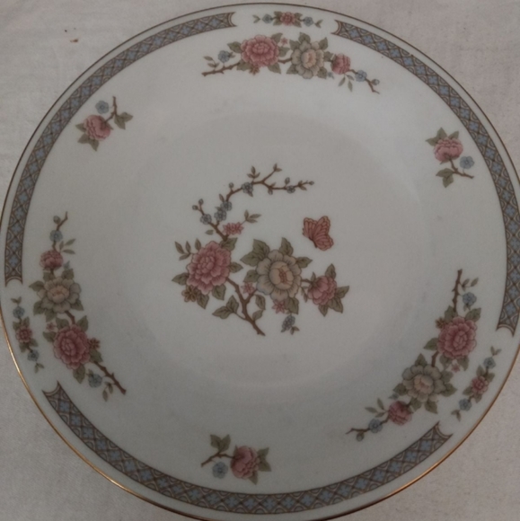 Service for 4 plus bonus creamer and sugar bowl Liling China - Picture 4 of 11